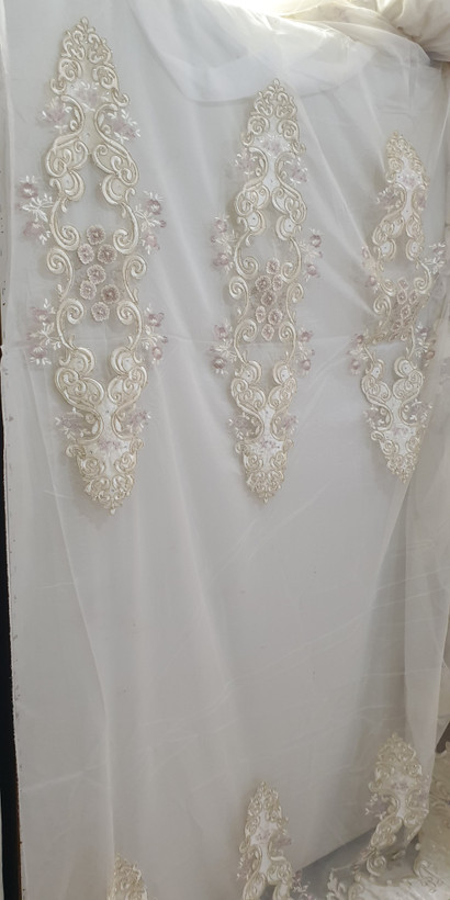 پارچه پرده تور گلدوزی گل مخمل سلطنتی بومونتی کد360