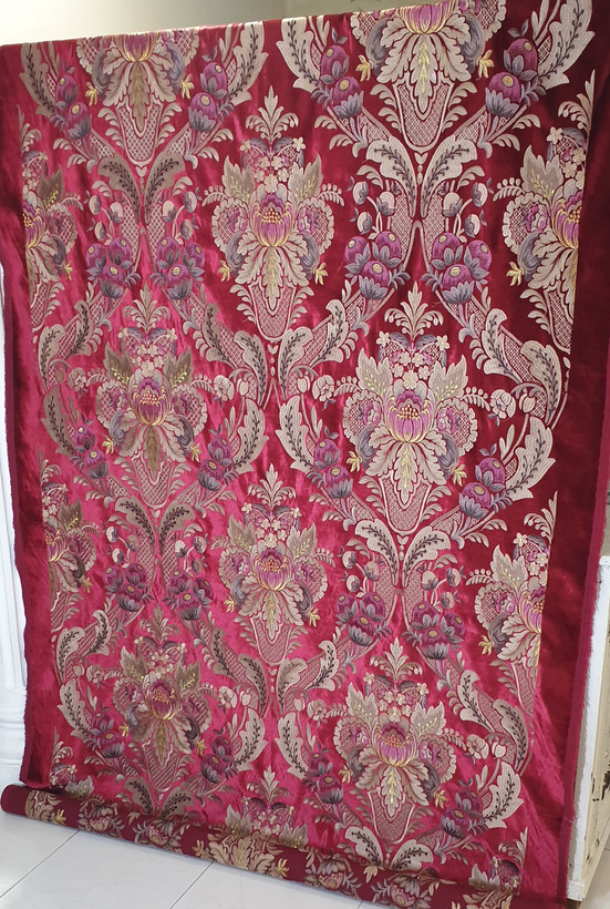 مخمل گلدوزی سلطنتی و سنگین سالونی بومونتی کد 8216